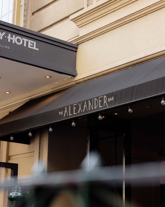 Hotel1381