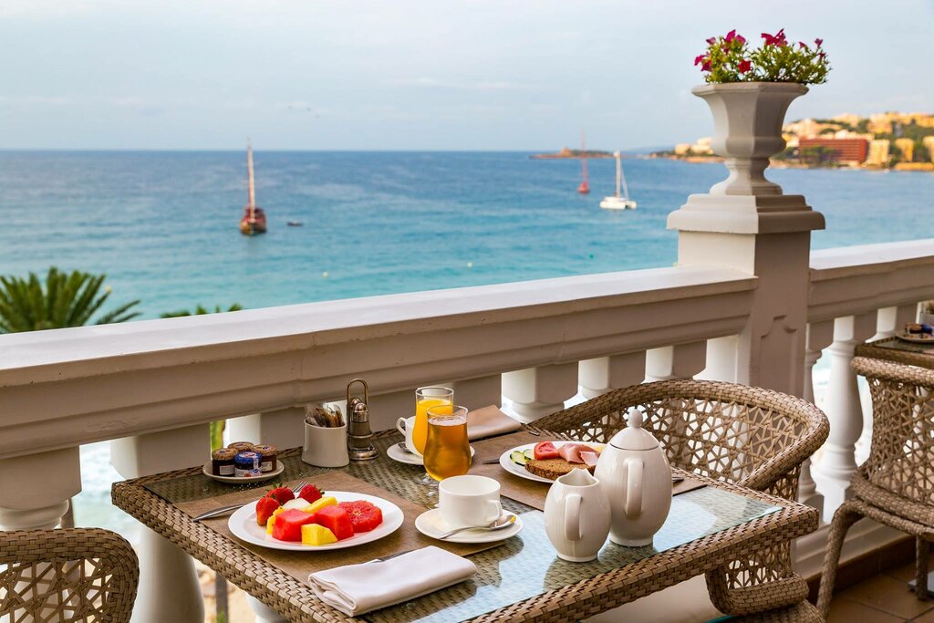 Hotel995