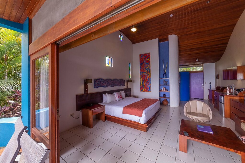 Hotel270