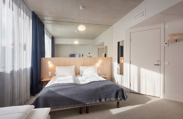 Hotel402
