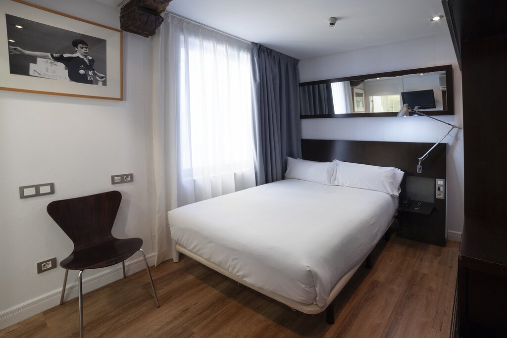 Hotel817
