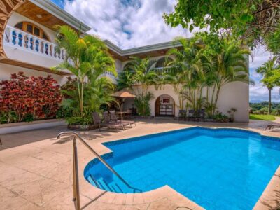 Hotel235