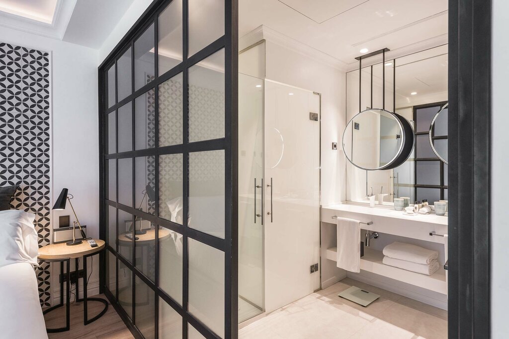 Hotel674