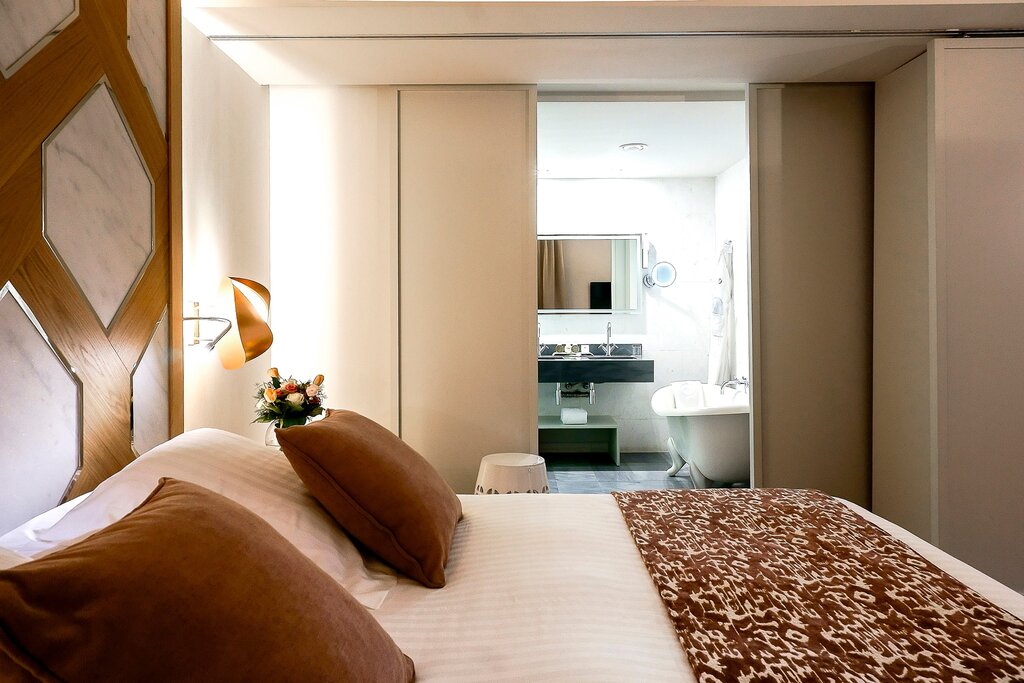 Hotel845