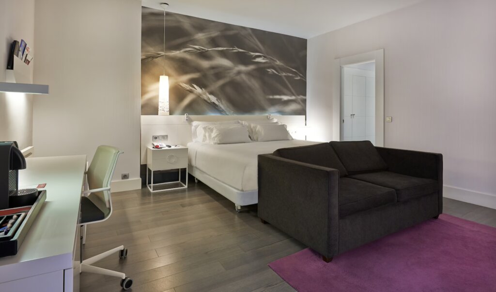 Hotel833