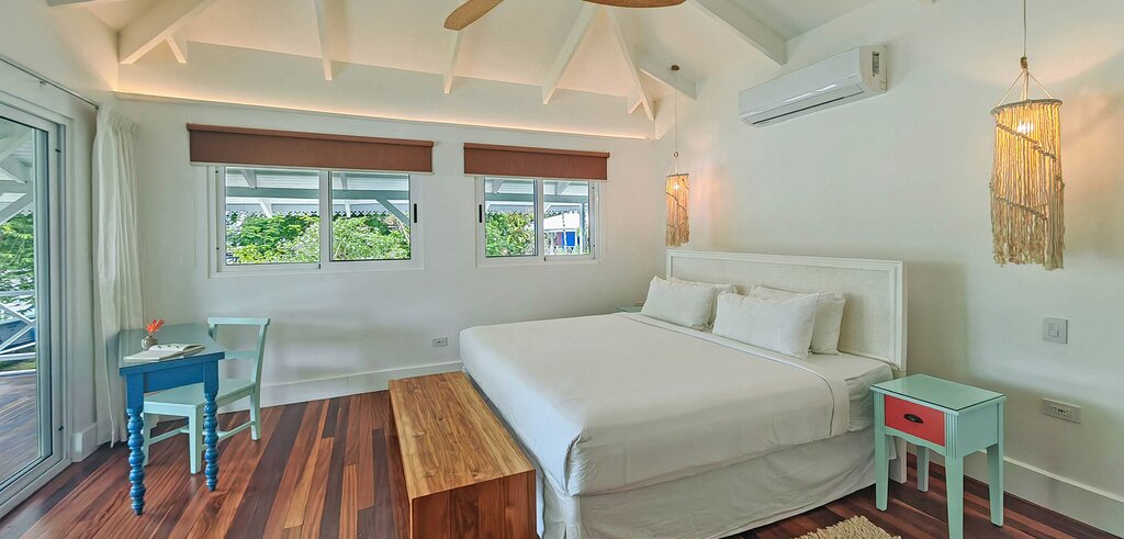 Hotel221