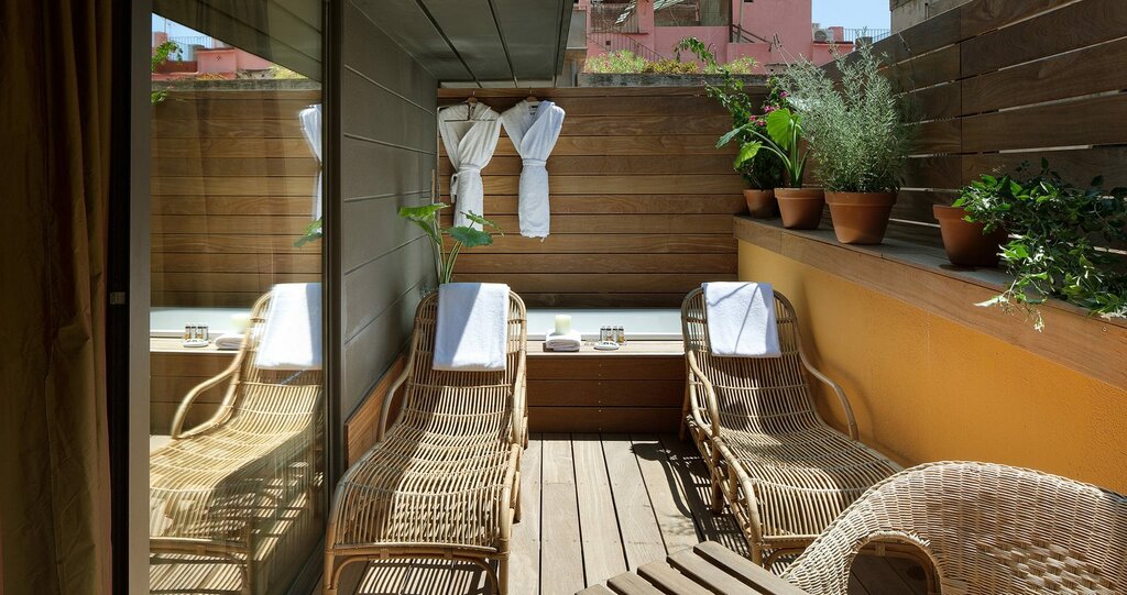 Hotel758
