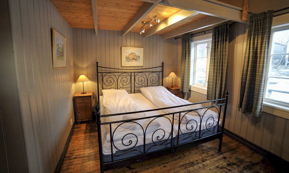 Hotel357