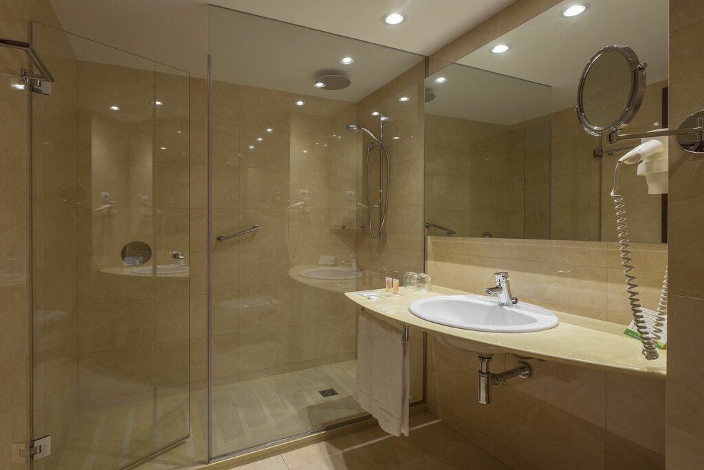 Hotel868