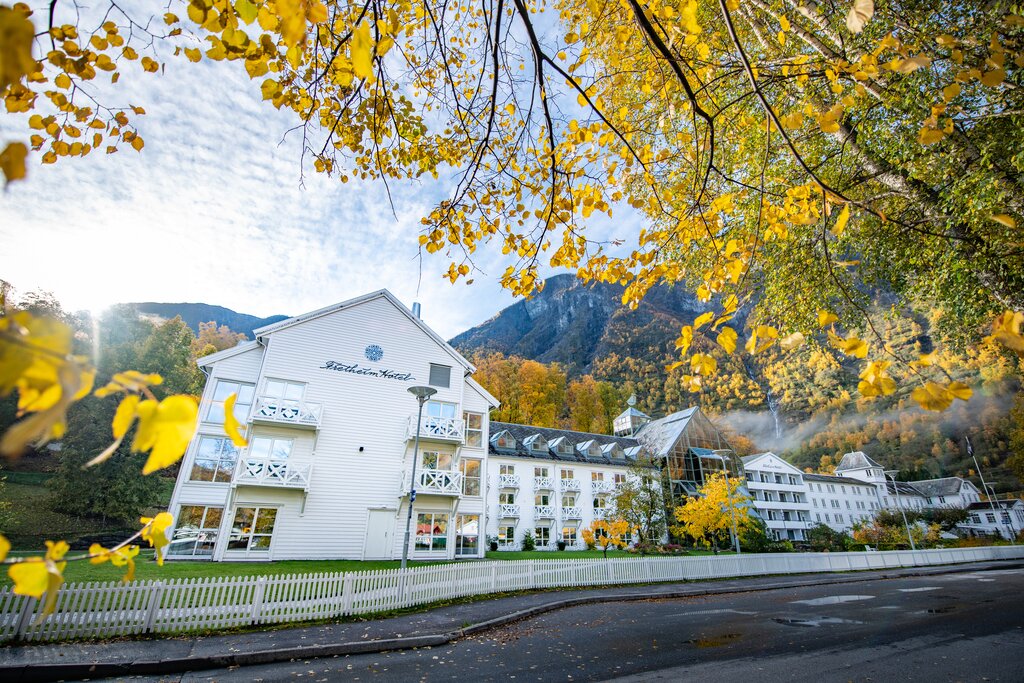 Hotel365