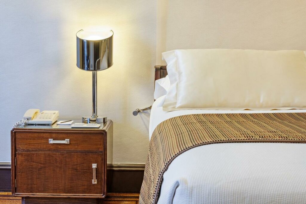 Hotel1112