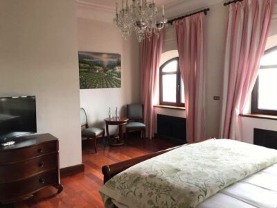 Hotel937