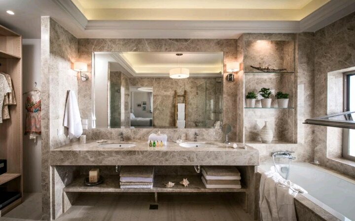 Hotel504