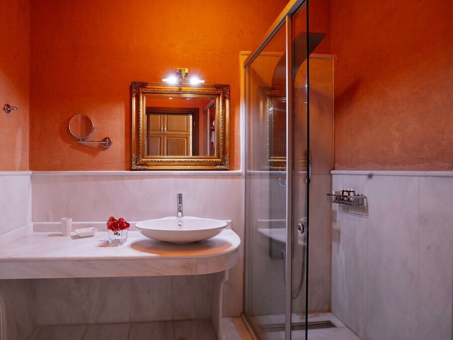 Hotel649