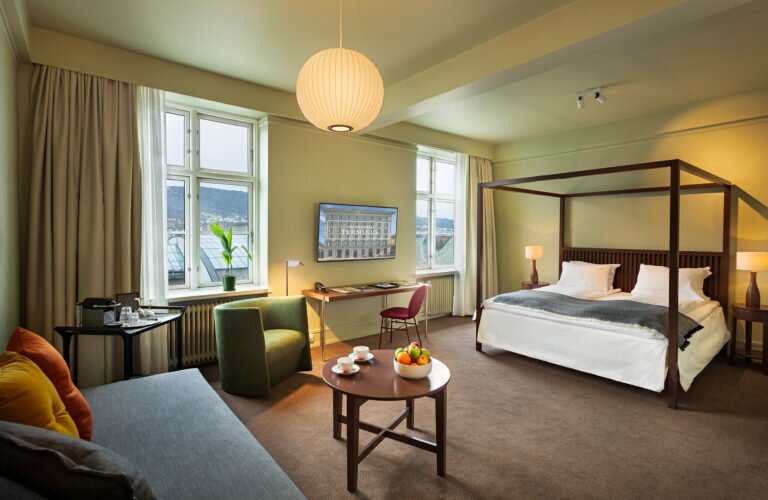 Hotel386