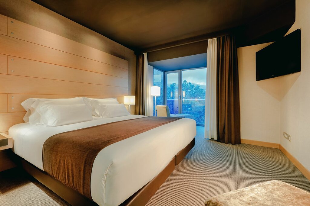 Hotel764