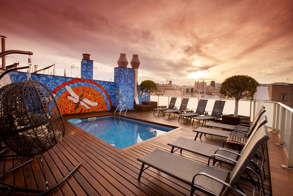 Hotel827
