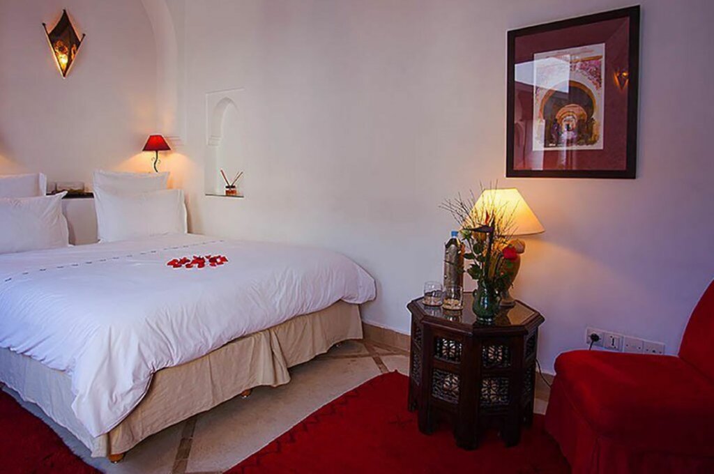 Hotel82