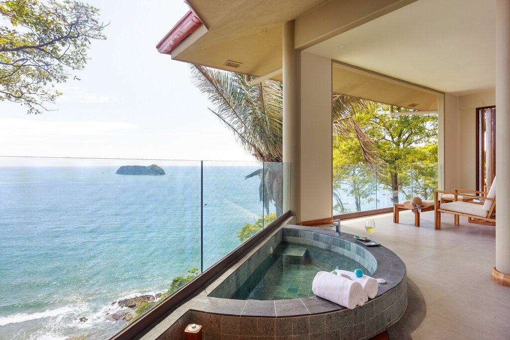 Hotel172