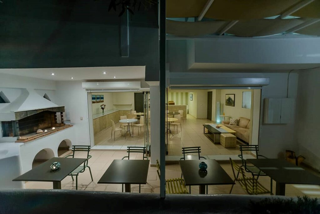 Hotel537