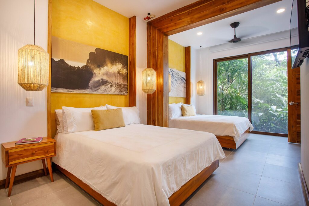Hotel172