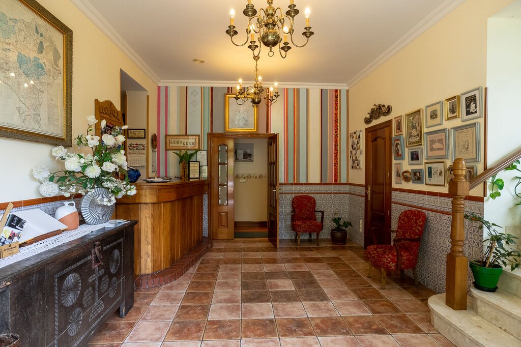 Hotel898