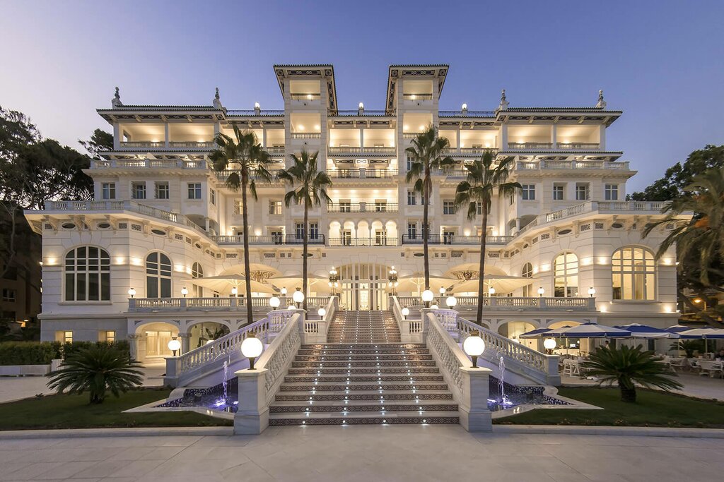 Hotel697