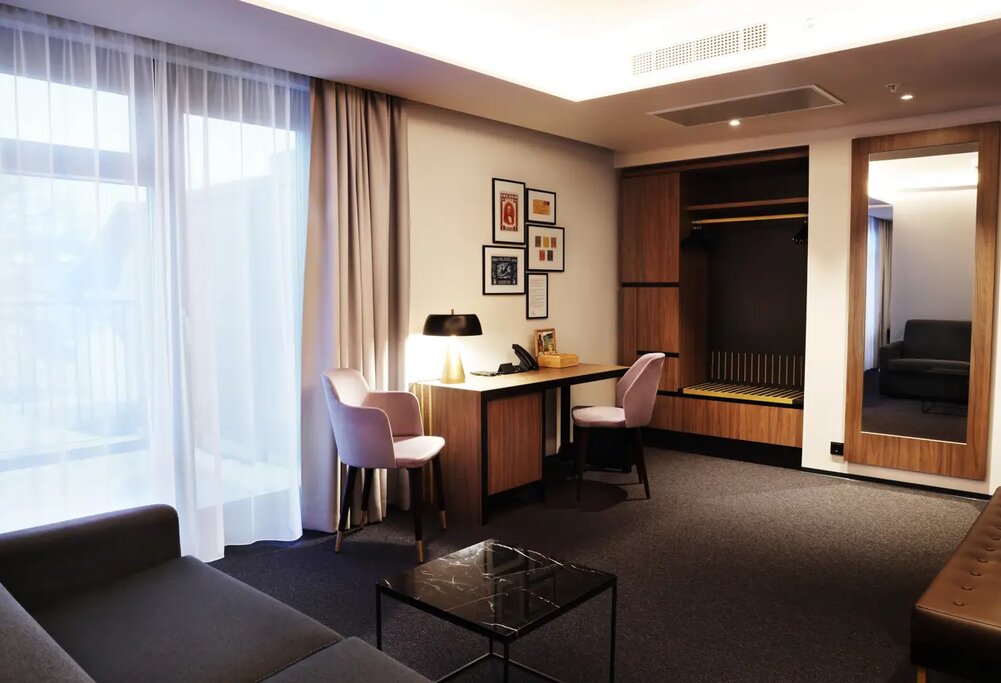 Hotel1225