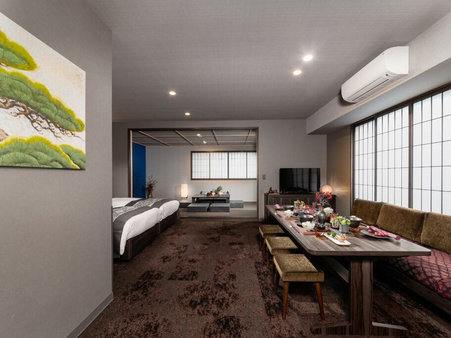Hotel142