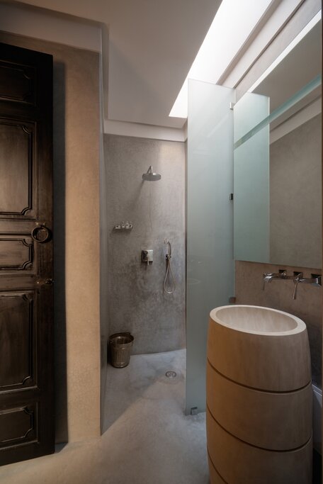 Hotel81