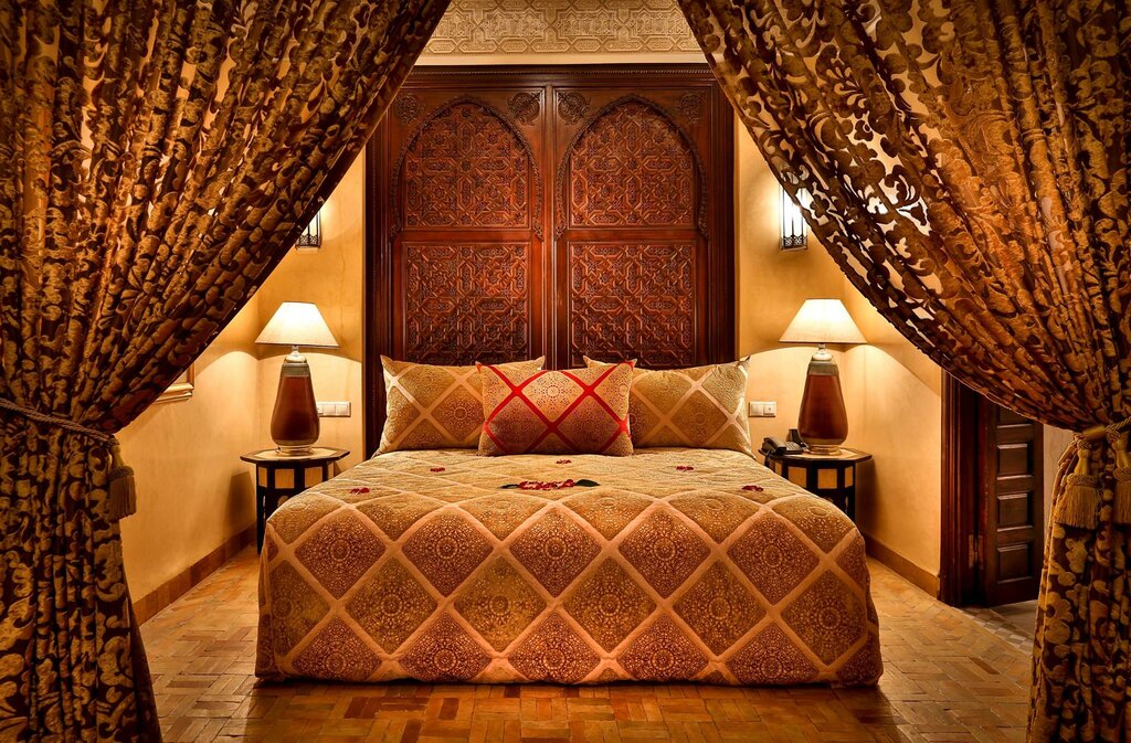 Hotel83
