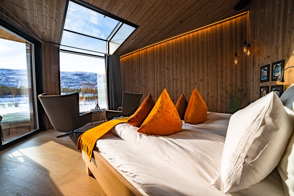 Hotel374