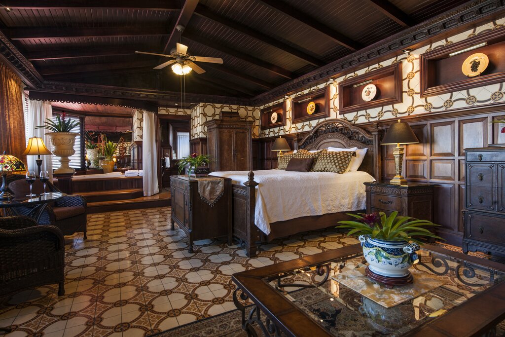 Hotel165