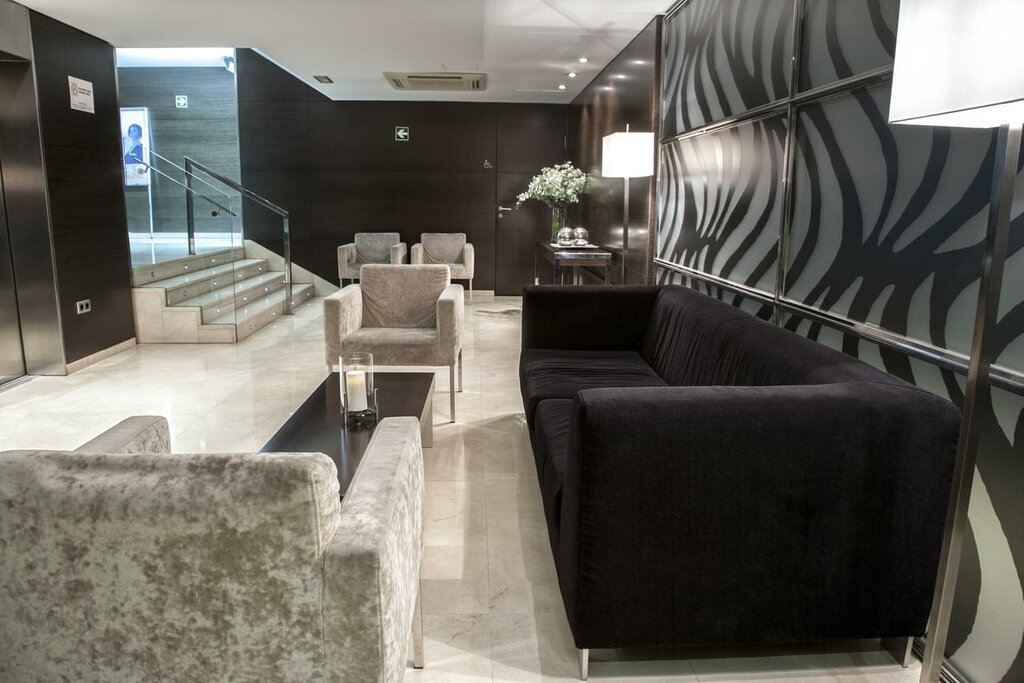 Hotel858