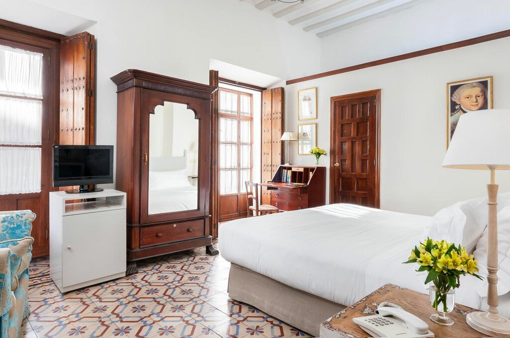 Hotel798