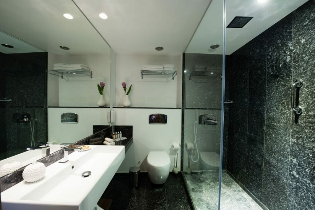 Hotel563