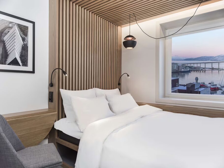 Hotel375