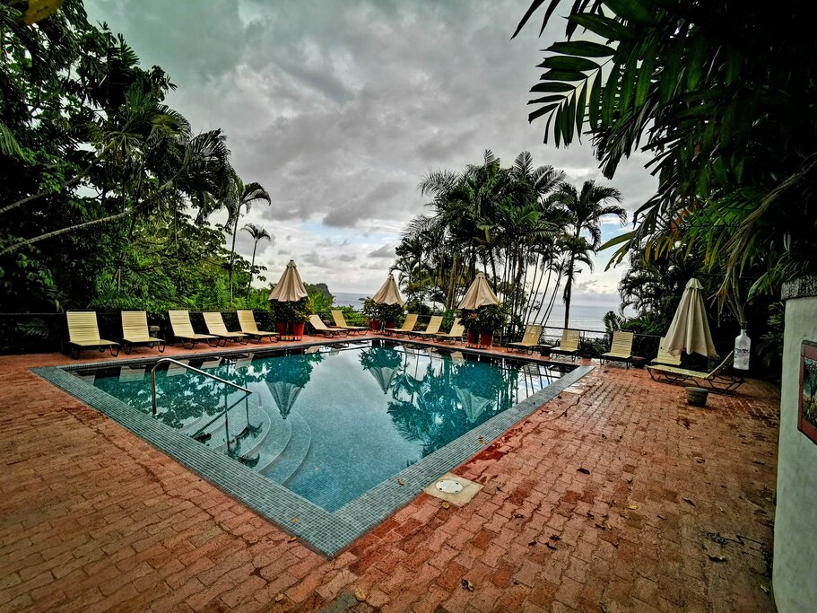 Hotel183