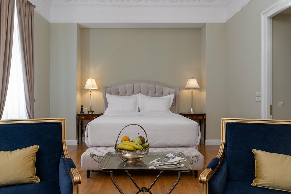 Hotel498