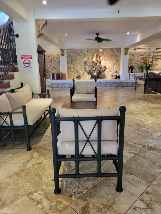 Hotel171