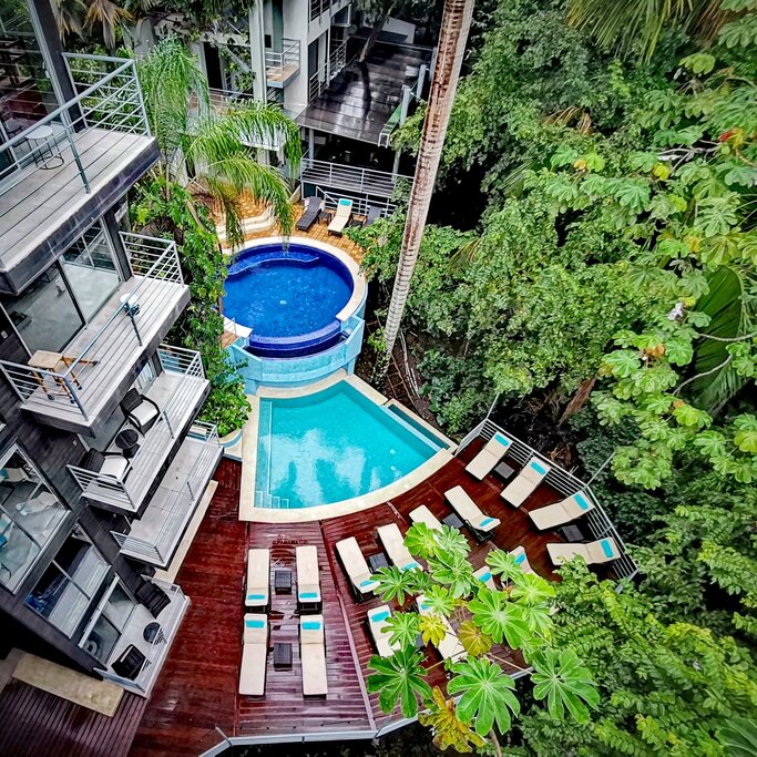 Hotel269