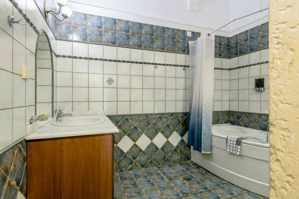 Hotel527