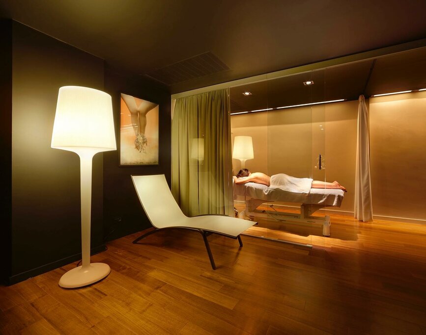 Hotel714