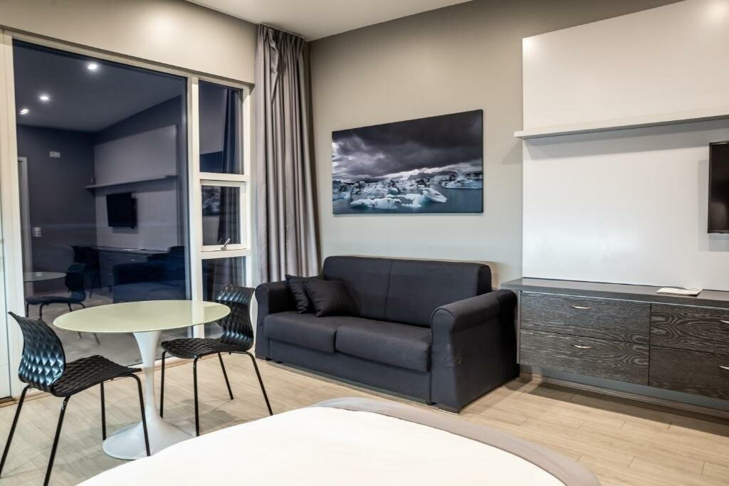 Hotel1214