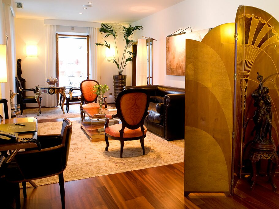 Hotel949
