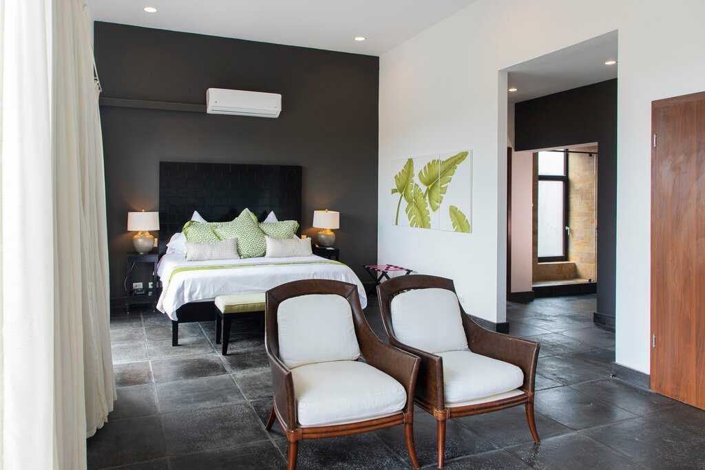 Hotel180