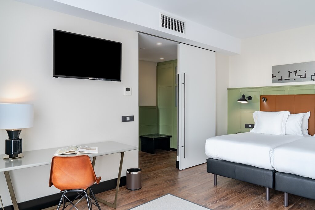Hotel967