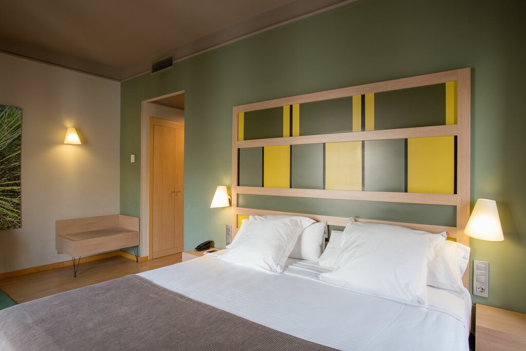 Hotel827
