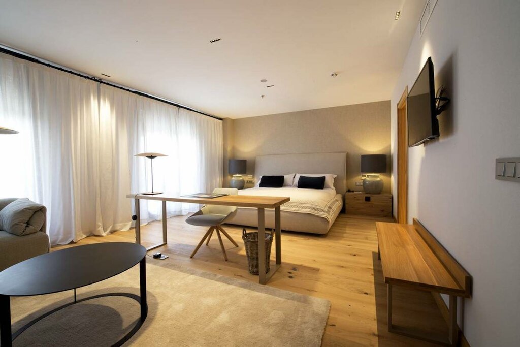 Hotel783