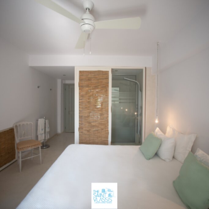Hotel537